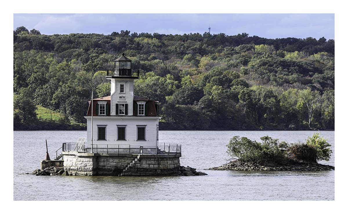Esopus ManorLighthouse